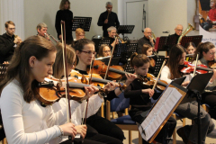 Orchester-Streicher-scaled