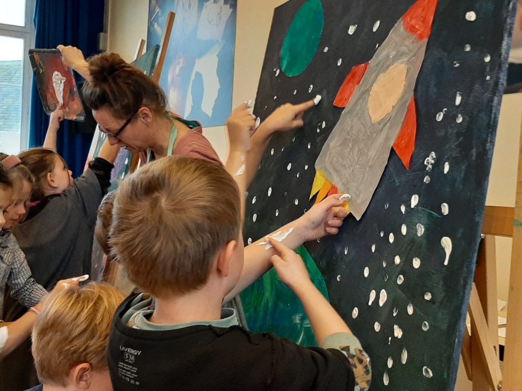 KlangBilder 2025: Pinsel Puck und seine Weltraumabenteuer