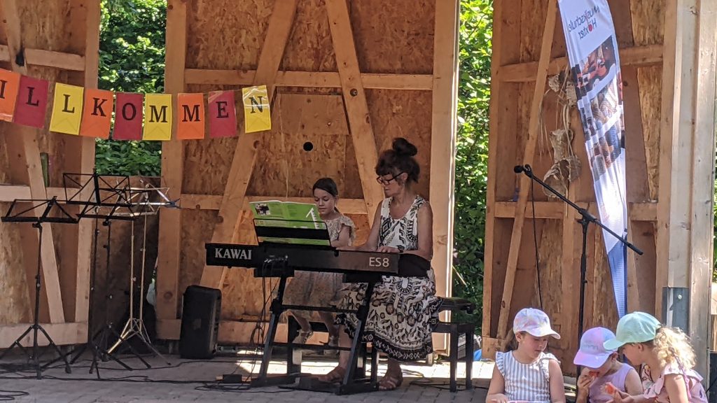 Familienpicknick im Schöpfungsgarten