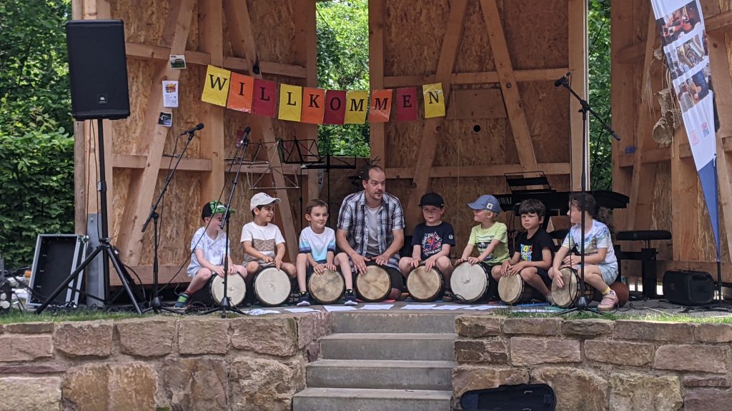 Familienpicknick im Schöpfungsgarten