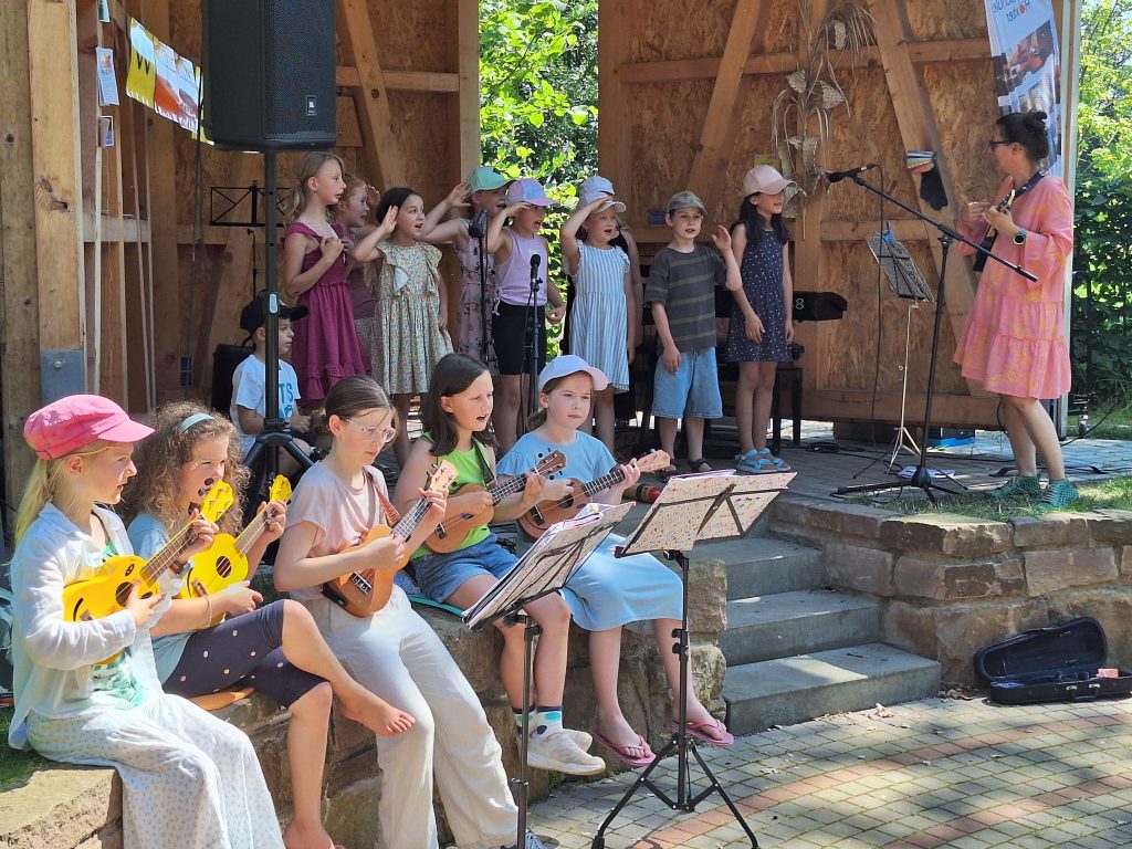 Familienpicknick im Schöpfungsgarten